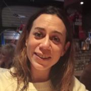 helderziende Lotje- Hallo mijn naam is lotje Door mijn HSP ben ik heldervoelend en ben door de jaren heen mij gaan verdiepen in de spirituele wereld Mijn 2 gidsen leidden mij de weg in de kaartjes en duiden aan wat voor jou belangrijk is. Heb je nood aan een luisterend oor dan kan ik je met oprechte liefde en positiviteit terug de weg op helpen. Veel liefs, medium Lotje. 4 minuten gratis consult met onze helderzienden bij eerste kredietoplading. Helderziende hulplijn waar een   helderziende  je    inzicht en   online antwoord geeft. Bij aanmaak van een gratis account en na uw eerste betaling, ontvangt u 4 gratis minuten om op te bellen met een   helderziende.